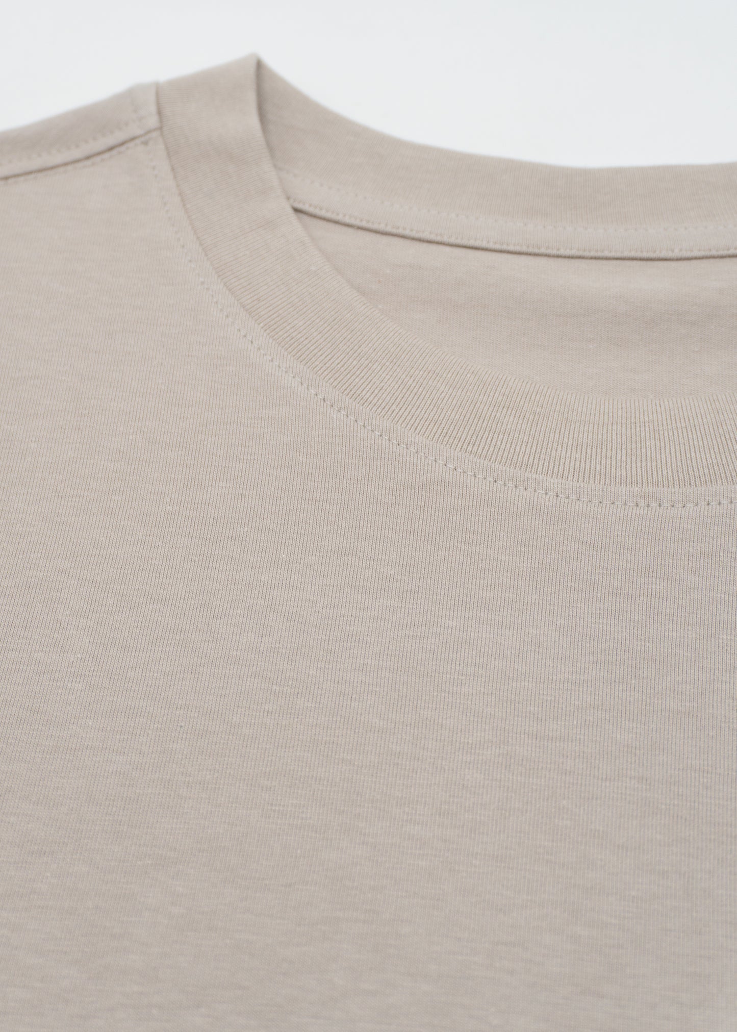 CAMISETA BORDADA BEIGE