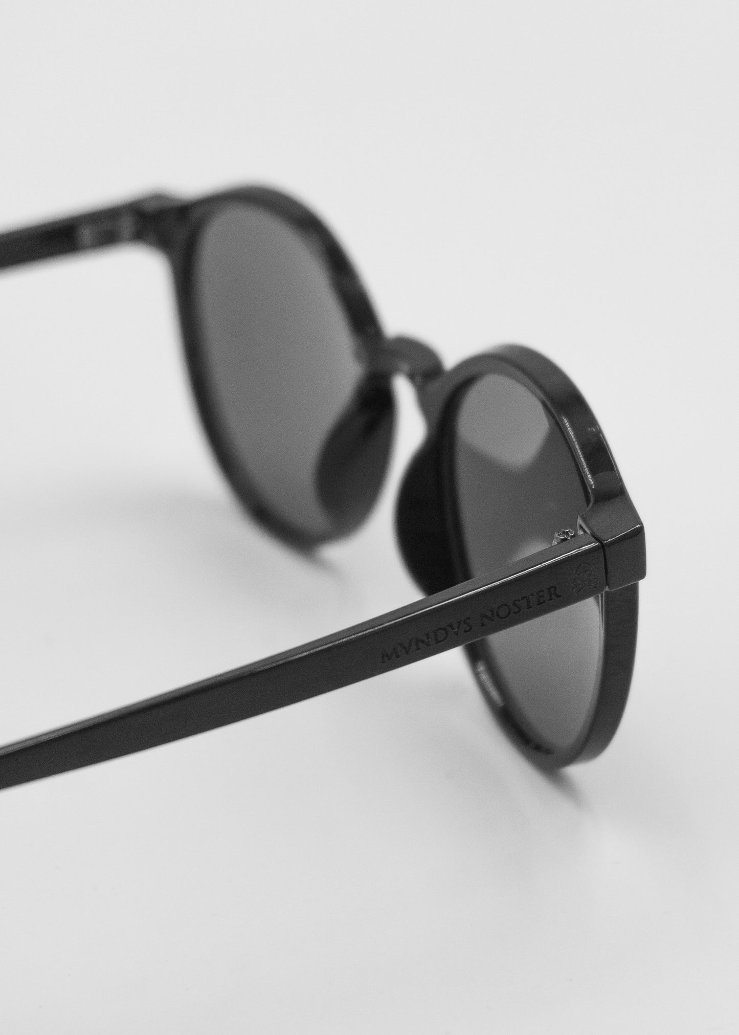 GAFAS REDONDAS NEGRA