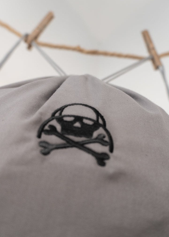 MOCHILA CUERDAS GRIS